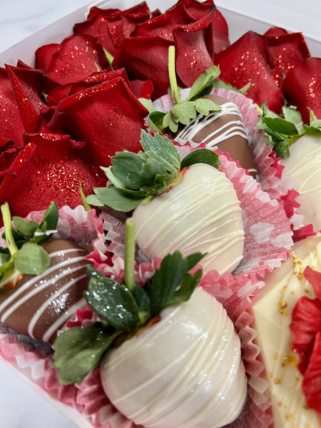 Heart & Rose Box with Strawberries